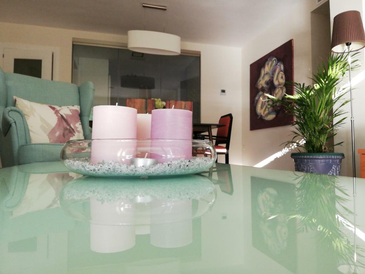Apartamento Aurora Malaga Exterior photo