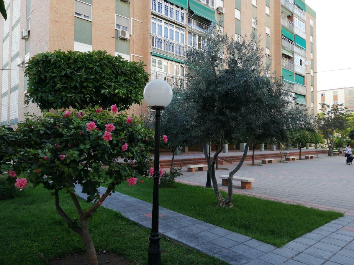 Apartamento Aurora Malaga Exterior photo